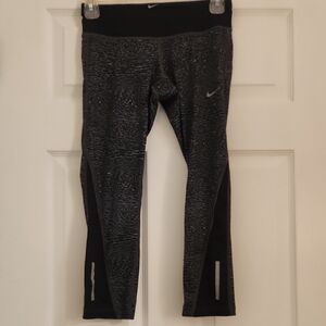 Nike Black and Gray Textured Leggings